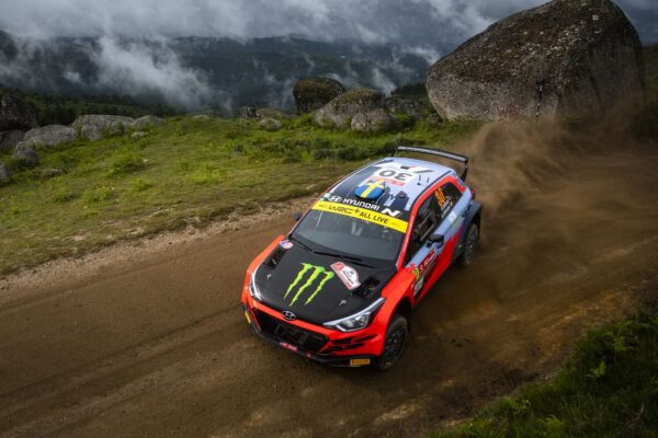 En quarantaine, Oliver Solberg sera absent en Sardaigne