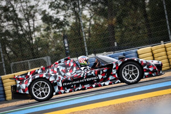 La Toyota GR Super Sport avec 1000 ch et 3 moteurs hybrides ?