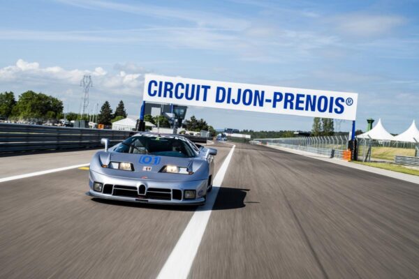 La Bugatti EB110 SC de retour à Dijon, 25 ans plus tard !