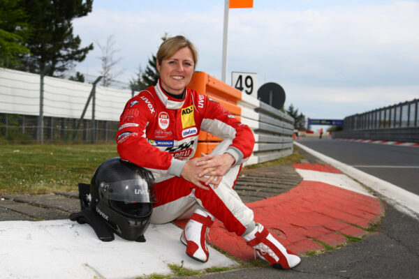 Le Nürburgring renomme un virage en hommage à Sabine Schmitz