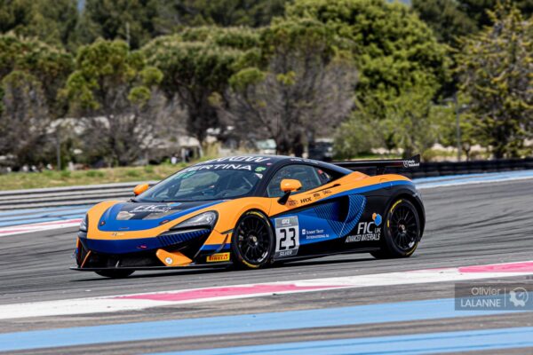 Zak Brown au volant d'une McLaren 570S GT4 à Zandvoort
