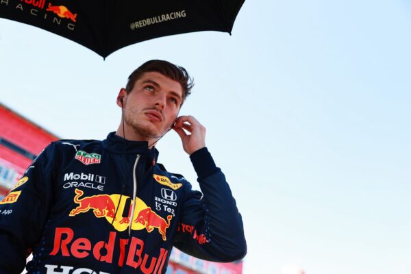 Verstappen va bien mais déplore les célébrations d'Hamilton