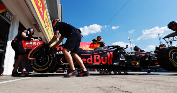 Red Bull licencie un employé après un comportement raciste