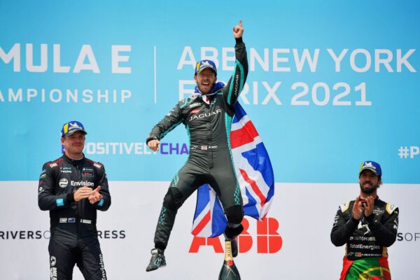 Sam Bird arrive en leader du championnat à Londres