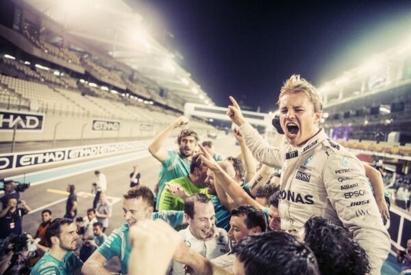Rosberg a choisi sa famille aux millions de Mercedes