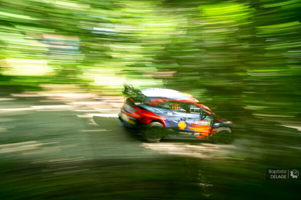 Rallye d'Ypres, Etape 2 : Neuville et Wydaeghe maintiennent le cap