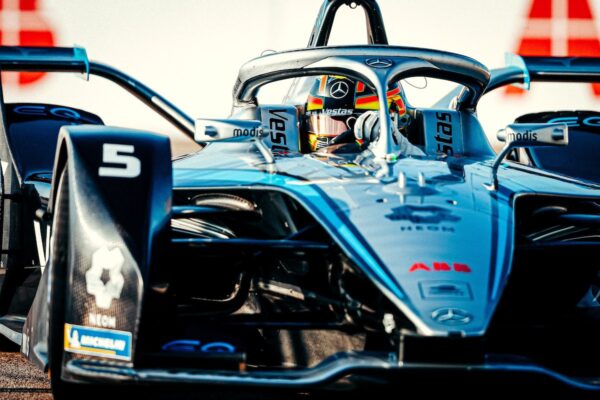 E-Prix de Berlin 2 : Stoffel Vandoorne en pole position