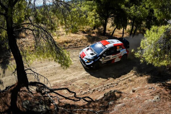 Rallye de l'Acropole, J2 mi-journée : Rovanperä creuse l'écart