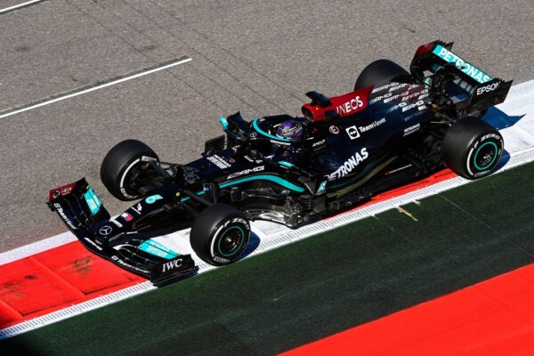 Grand Prix de Russie : Hamilton décroche sa 100e victoire en F1 !