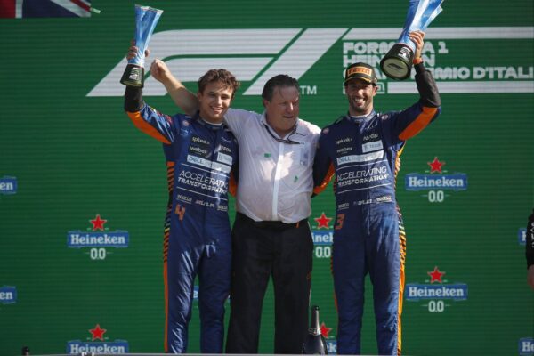 Ricciardo a gagné son test dans une NASCAR de Zak Brown