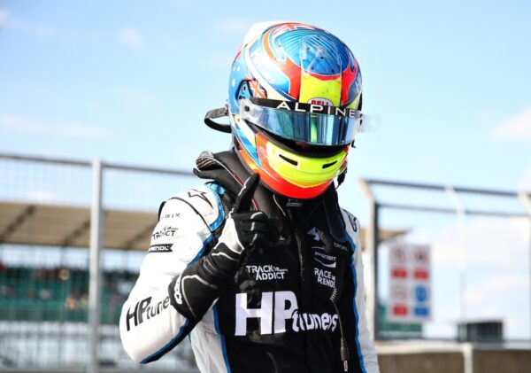 Pour Oscar Piastri, ses chances d’arriver en F1 en 2022 sont « assez minces »