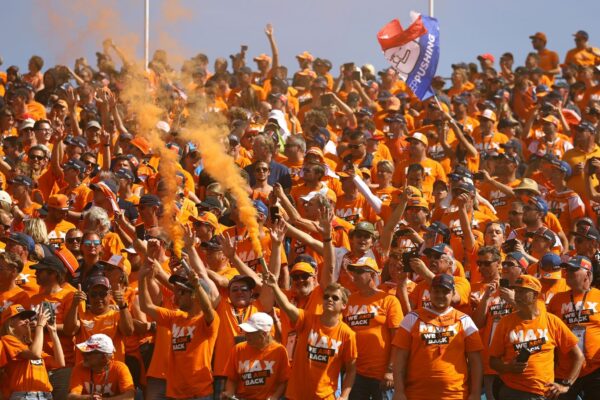 Peu de billets vendus, une marée orange à Monza ?