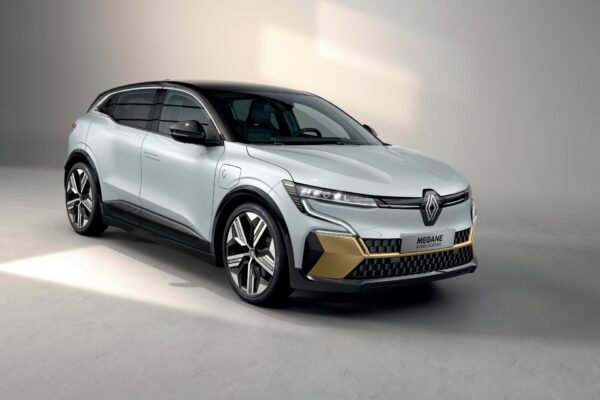 Renault dévoile la Mégane E-Tech, la compacte 100% électrique