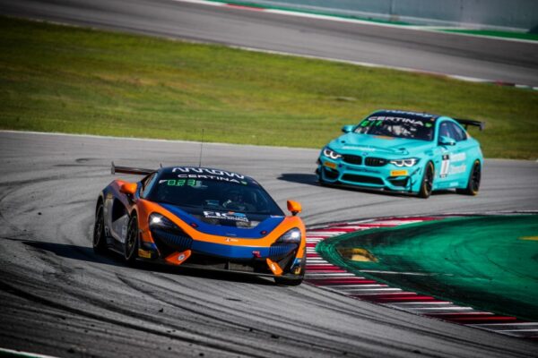 GT4 European Series Barcelone - C1 : Fagg et Voisin champions Silver !
