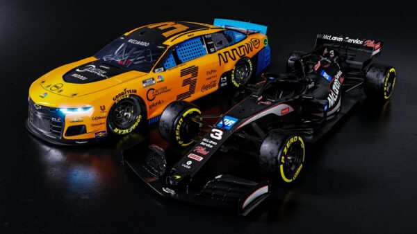 Il crée un swap des livrées McLaren / Earnhardt et c'est magnifique