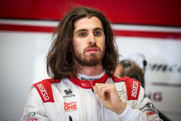 Alfa Romeo confirme le départ d'Antonio Giovinazzi