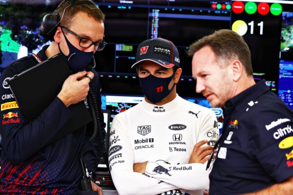 Horner fustige Tsunoda après les qualifications