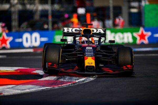 Un meilleur turbo aide Red Bull en altitude à Mexico