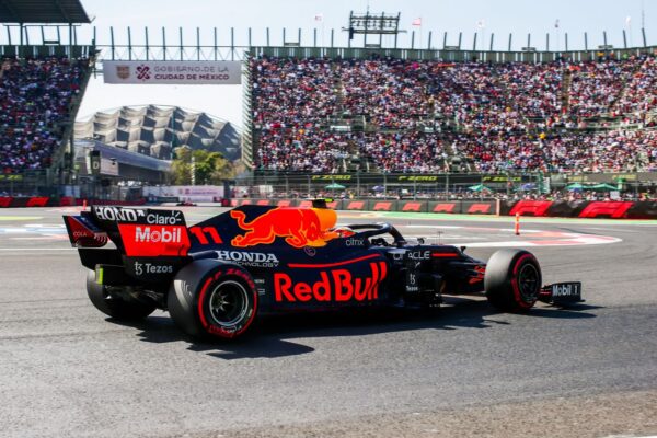 Pérez a hérité de l'aileron endommagé de Verstappen aux Qualifs