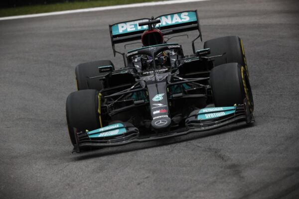 Grand Prix de São Paulo, EL1 : Hamilton devant les Red Bull