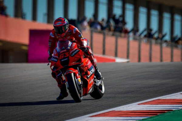GP d'Algarve : Francesco Bagnaia vainqueur, Ducati titré