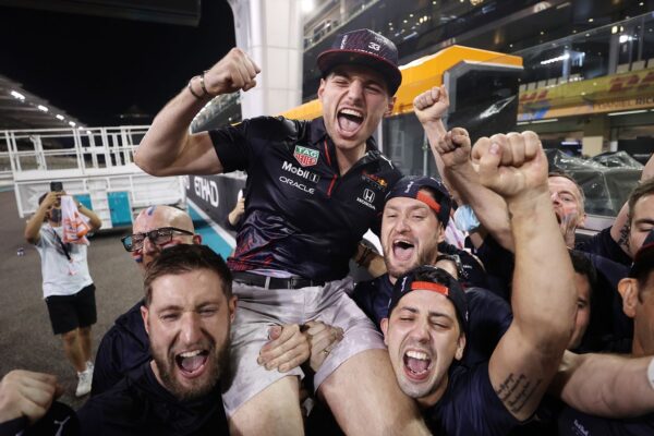Verstappen : "incroyable d'être Champion du Monde"