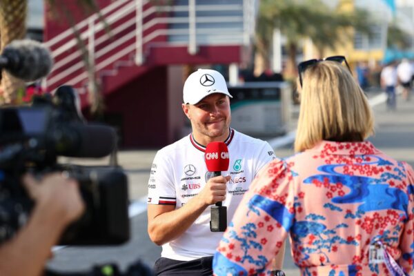 Bottas admet avoir reçu une autre offre pour rouler en 2022