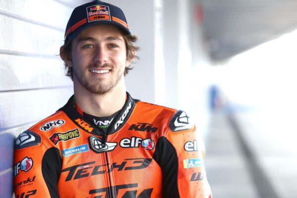Gardner se blesse en motocross, fracture du poignet droit