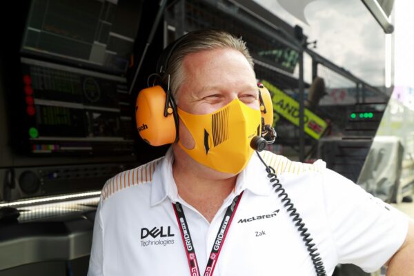Zak Brown ne serait pas étonné si Hamilton s'arrête