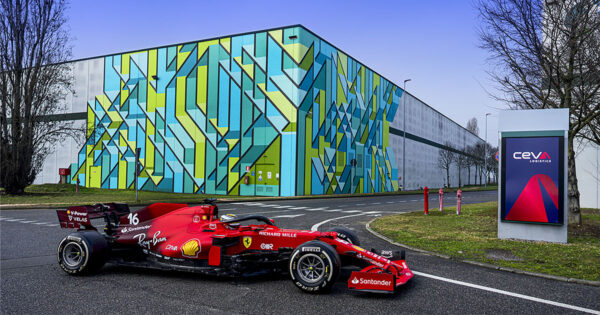 Ferrari annonce un nouveau sponsor avec CEVA Logistics