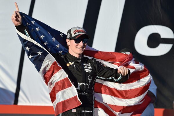 Josef Newgarden tacle la F1