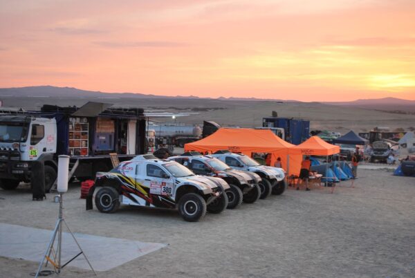 Dakar 2022 : Philippe Boutron blessé par un engin explosif