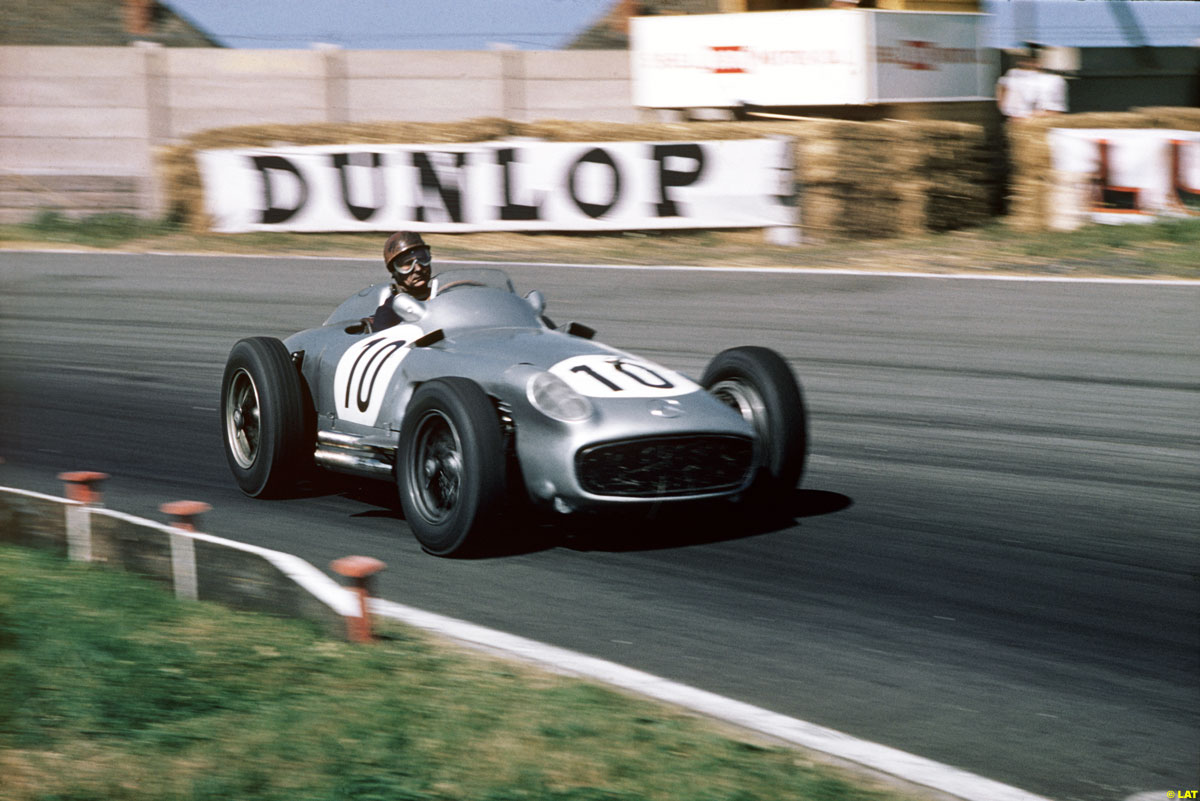 Photo A.024205 - Mercedes 300 SLR Fangio, Kristianstad 1955 (automobile Vintage)