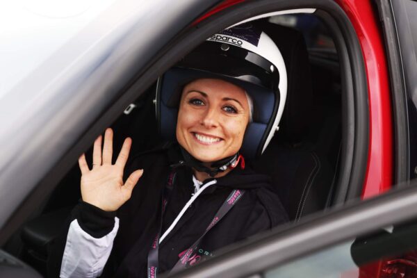Aurélie Maingre, une française qui poursuit son rêve en Formula Woman