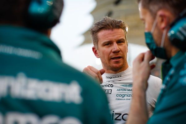 Hülkenberg à nouveau titulaire à Jeddah si Vettel est souffrant