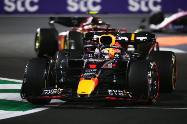 Grand Prix d'Arabie saoudite : Verstappen remporte son duel sur Leclerc