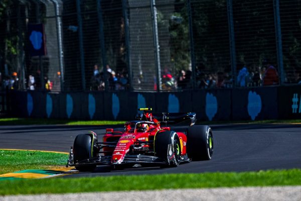 Australie, EL1 : Sainz emmène un doublé Ferrari