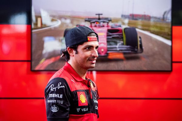 Ferrari prolonge Carlos Sainz pour deux ans !