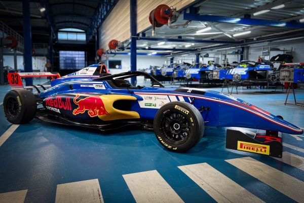 La FFSA Academy accueille la Red Bull Junior Team