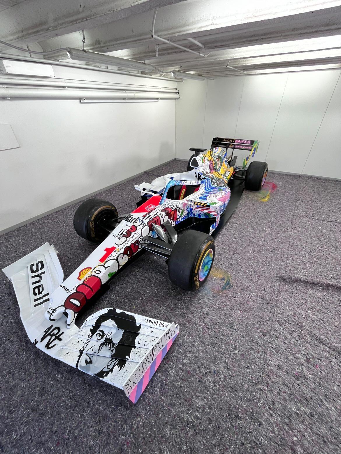 Jisbar Art Car Ayrton Senna