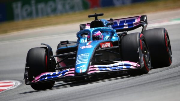 Alonso s'élancera dernier après avoir remplacé son moteur