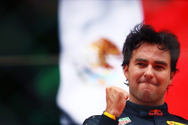 Red Bull Racing prolonge Pérez pour deux ans