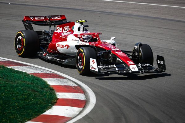 Les deux Alfa Romeo dans les points au Canada