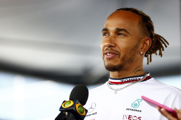 Hamilton juge la situation actuelle désastreuse avec la W13