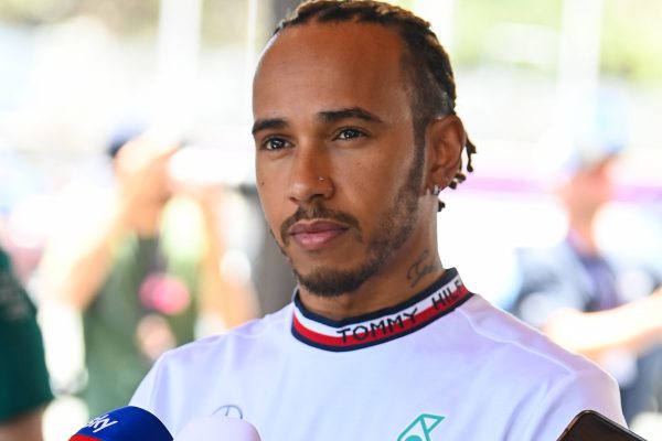 La F1, la FIA et Mercedes condamnent les propos racistes de Piquet Sr. envers Hamilton