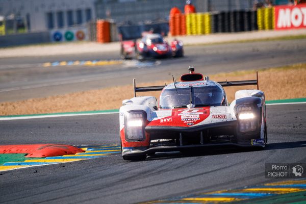 24 Heures du Mans, H+20 : La Toyota #8 déroule