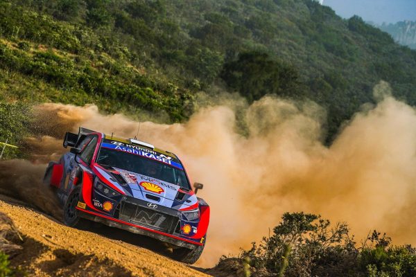 Sardaigne, J2 : Tänak leader dans la confusion