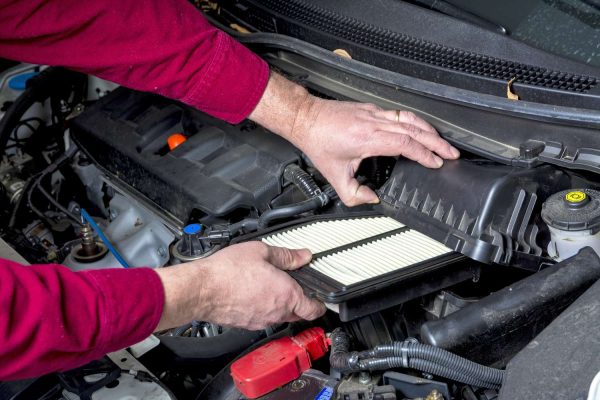 Le filtre à air : un élément indispensable à votre voiture