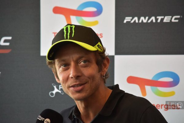 Valentino Rossi : "Le pilotage de nuit a un côté fascinant !"