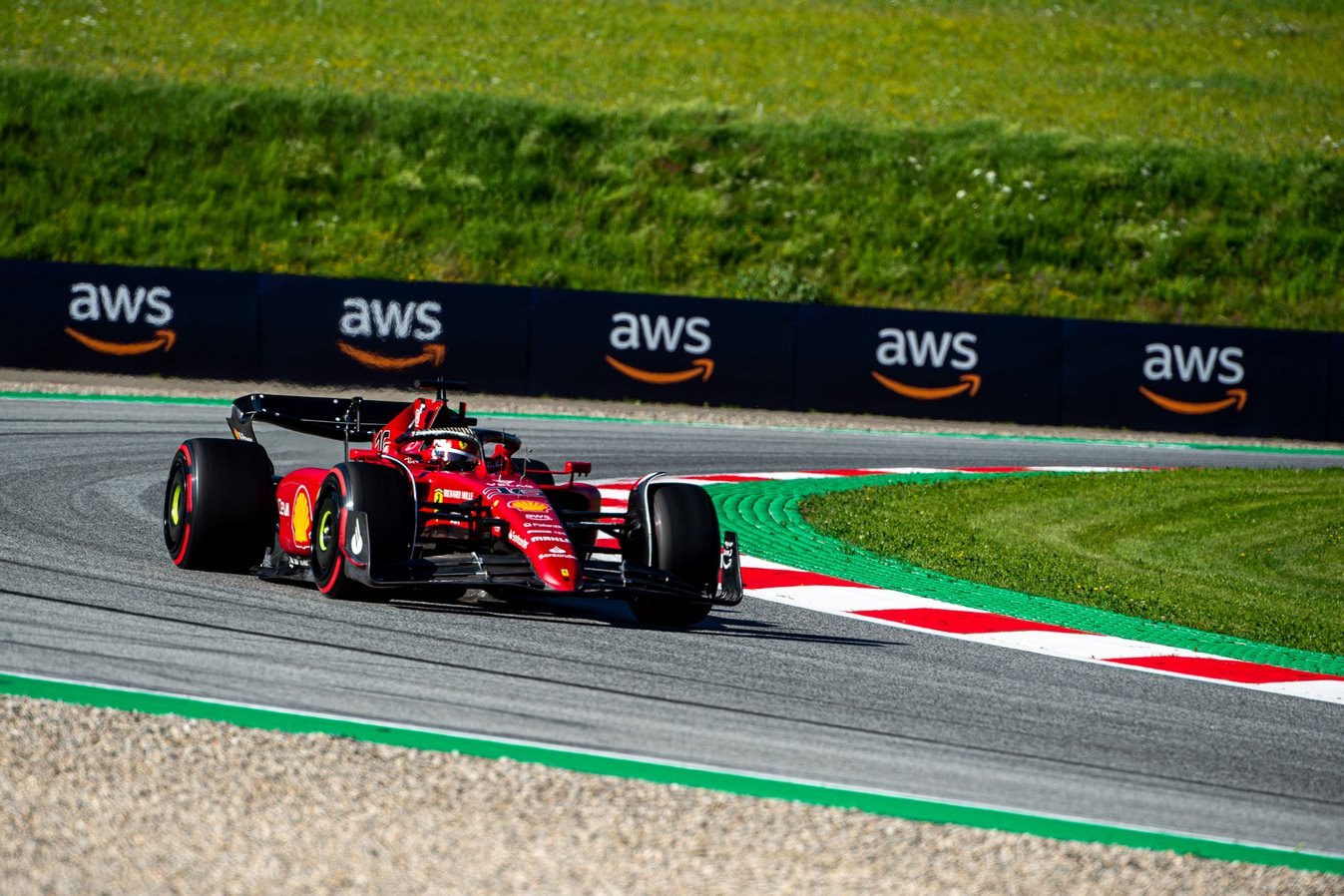 Charles Leclerc en piste au Red Bull Ring lors des essais du Grand Prix d'Autriche